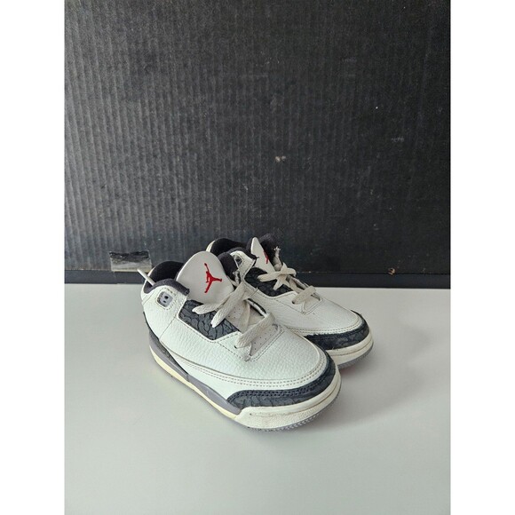 Jordan 3 Retro cement grey black fire red toddler youth 8 DM0968-106